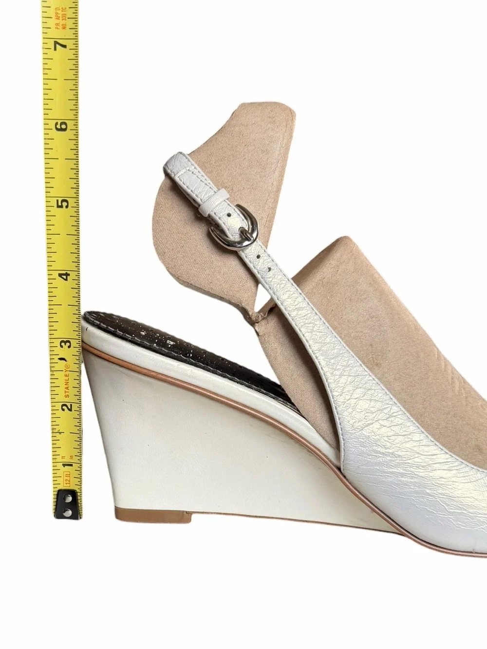 Vintage Y2K Franco Sarto 9M White Iridescent Pearl Slingback Wedge Sandals
